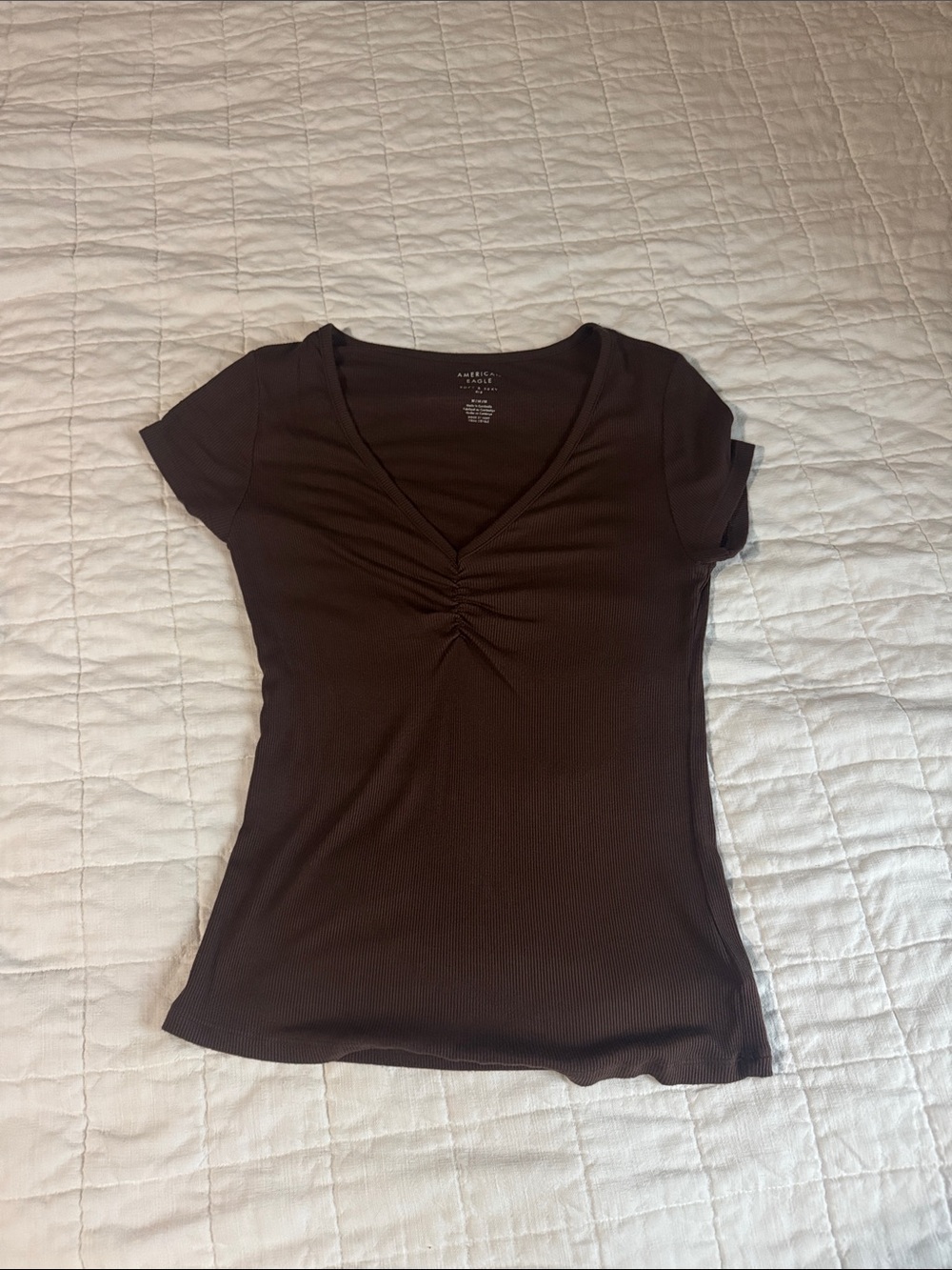 American Eagle Outfitters Brown Ruched V-Neck Short Sleeve Tee